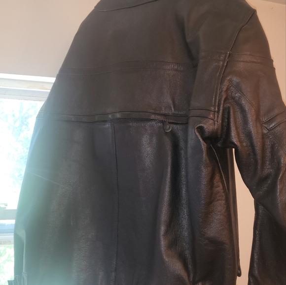Black Leather Motorcycle Racing Jacket - Picture 4 of 8